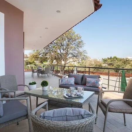 Laugh & Life House * Rhodes City