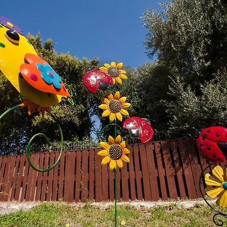 Будинок відпочинку Laugh & Life House Rhodes City