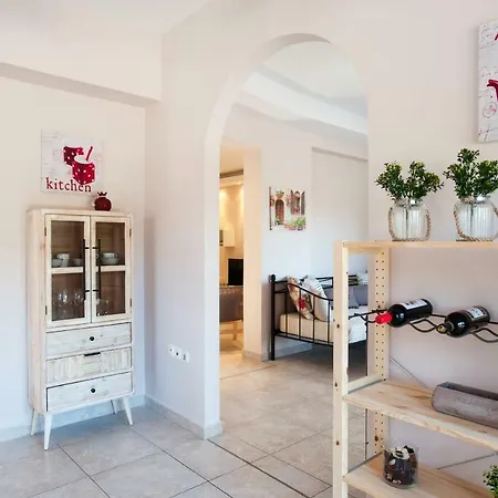 Laugh & Life House * Rhodes City